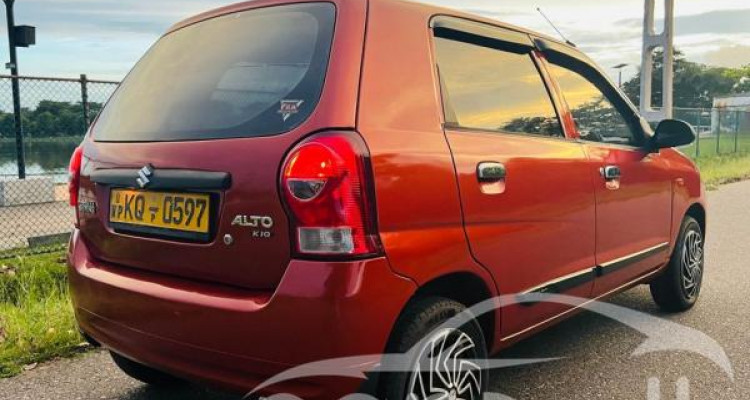 SUZUKI ALTO K10 2011