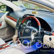 TOYOTA PREMIO 2013