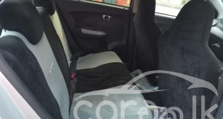 TOYOTA WIGO SPORT 2017
