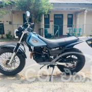 YAMAHA TW200 200