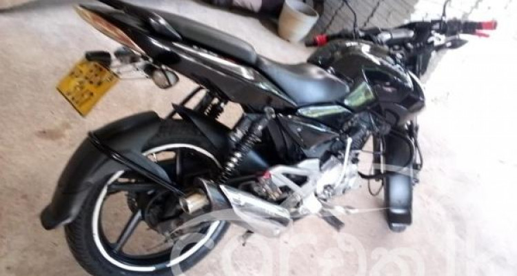 BAJAJ PULSAR 135 2015