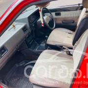 NISSAN TRAD SUNNY 1987