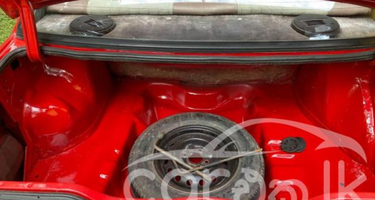 NISSAN TRAD SUNNY 1987
