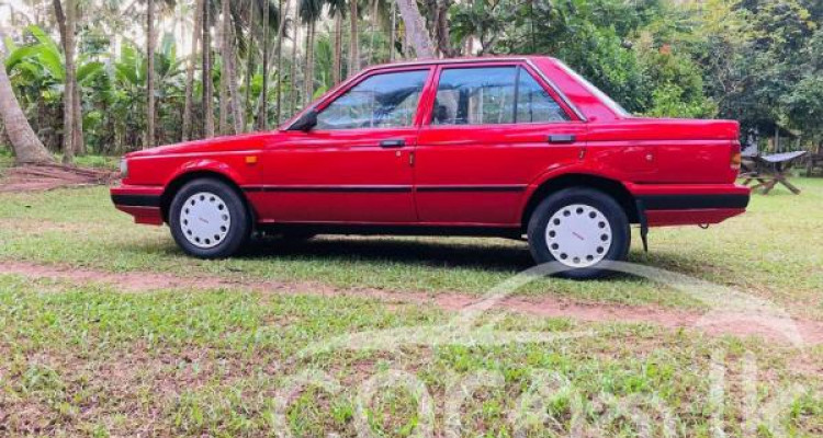 NISSAN TRAD SUNNY 1987