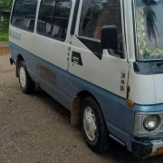 NISSAN CARAVAN 1984