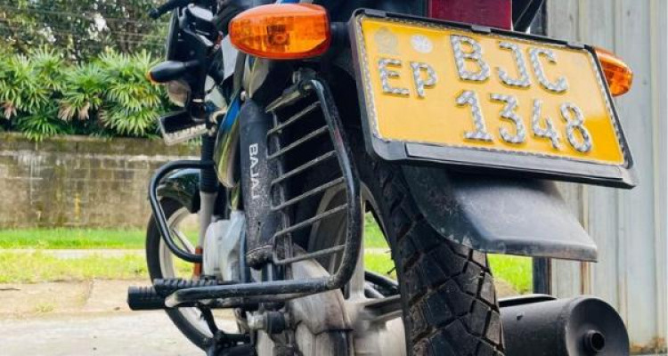BAJAJ CT100 2022