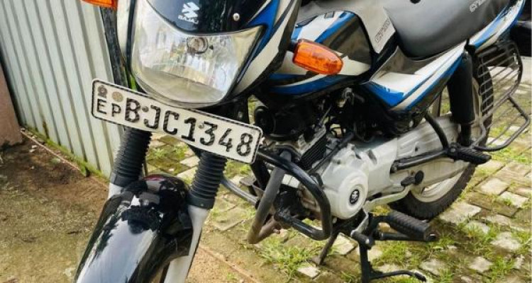 BAJAJ CT100 2022