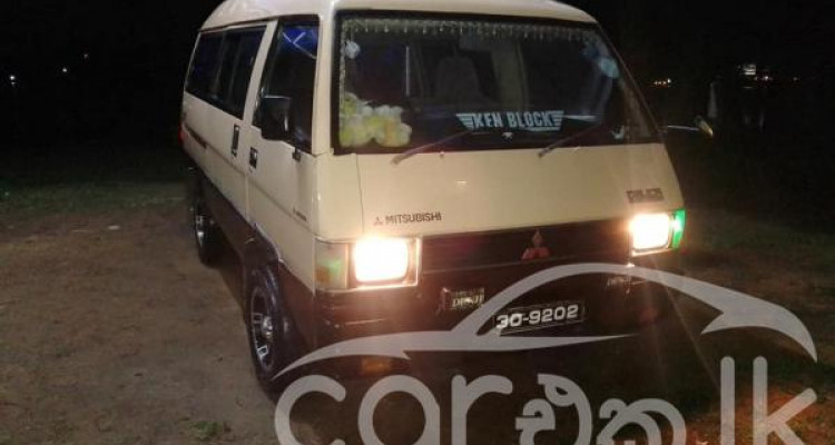 MITSUBISHI DELICA L300 1986