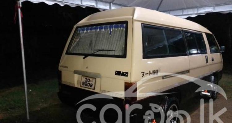 MITSUBISHI DELICA L300 1986