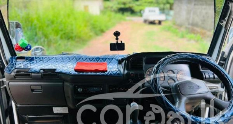 ISUZU CREW CAB 1986
