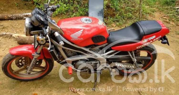 HONDA VT250 SPADA 2007