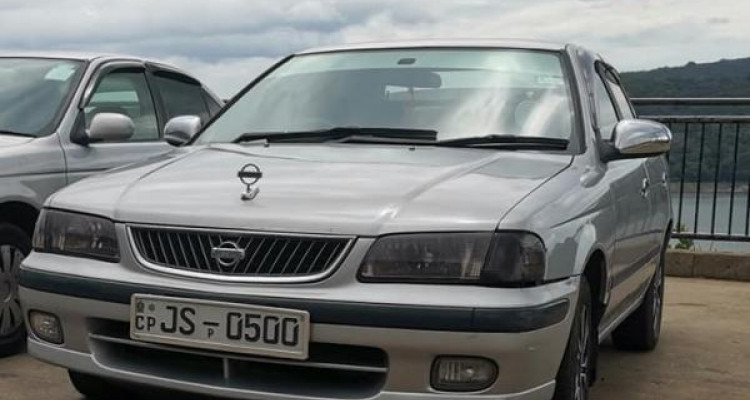 NISSAN SUNNY B15 2001