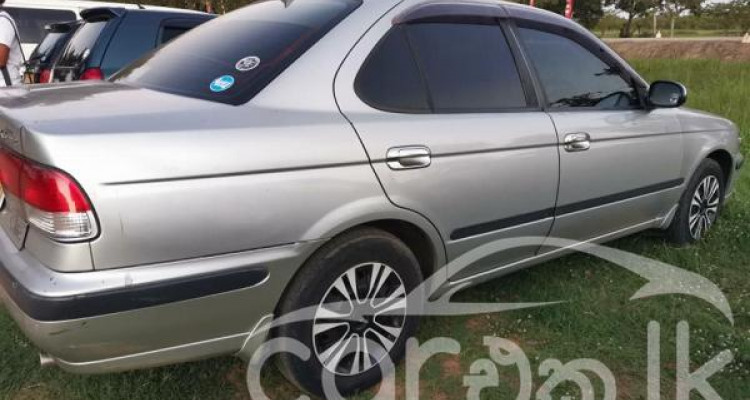 NISSAN SUNNY B15 2001