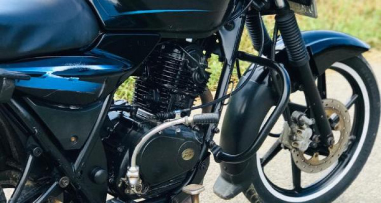 BAJAJ DISCOVER 135 2008