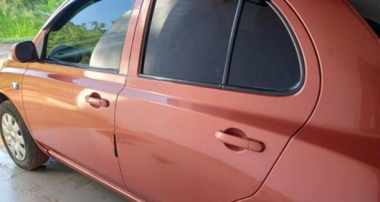 NISSAN MARCH K12 2001