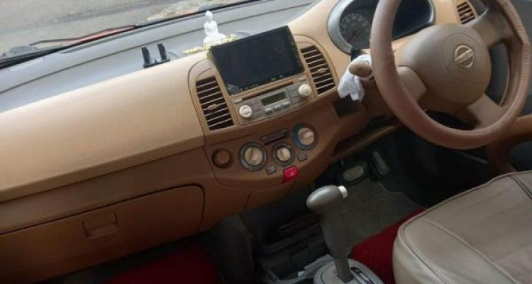 NISSAN MARCH K12 2001