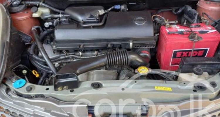 NISSAN MARCH K12 2001