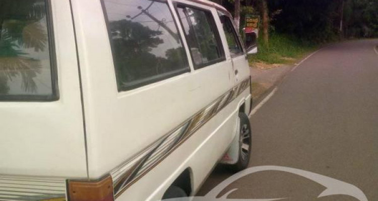 MITSUBISHI DELICA L300 1983
