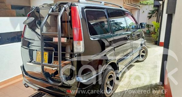 TOYOTA NOAH CR42 1999