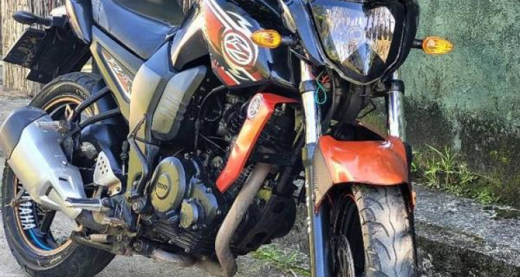 YAMAHA FZ S 2013