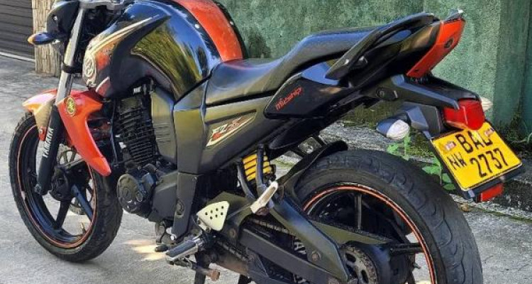 YAMAHA FZ S 2013