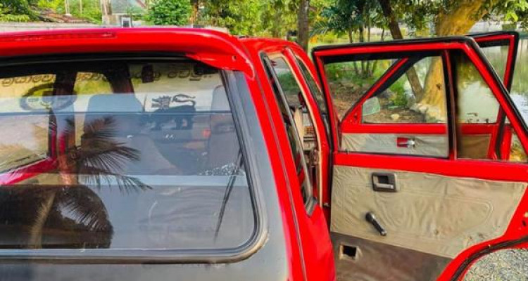 SUZUKI MARUTI 800 1988