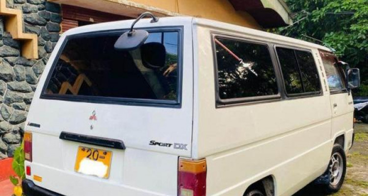 MITSUBISHI DELICA L300 1983
