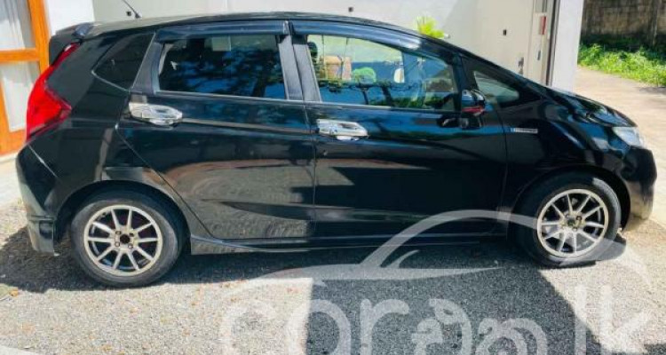 HONDA FIT ARIA 2013