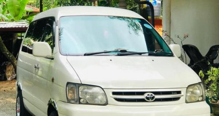 TOYOTA NOAH KR42 2002