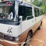 NISSAN CARAVAN 1986