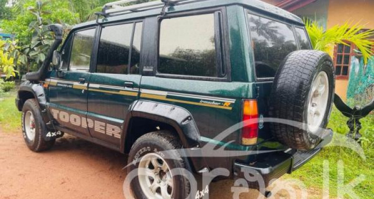 ISUZU TROOPER 1987