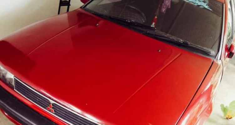 MITSUBISHI LANCER 1989