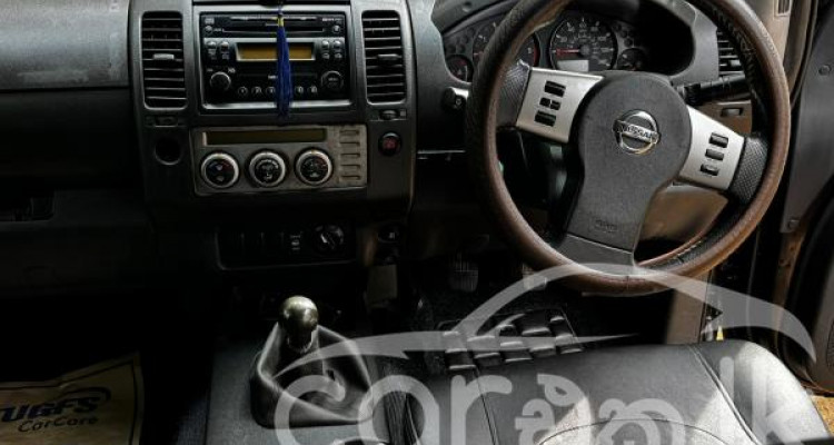 NISSAN NAVARA 2006