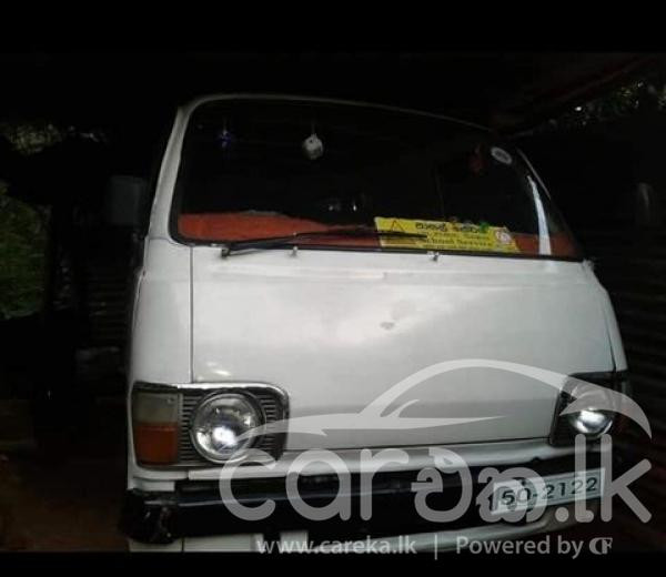 TOYOTA HIACE LH30 1982