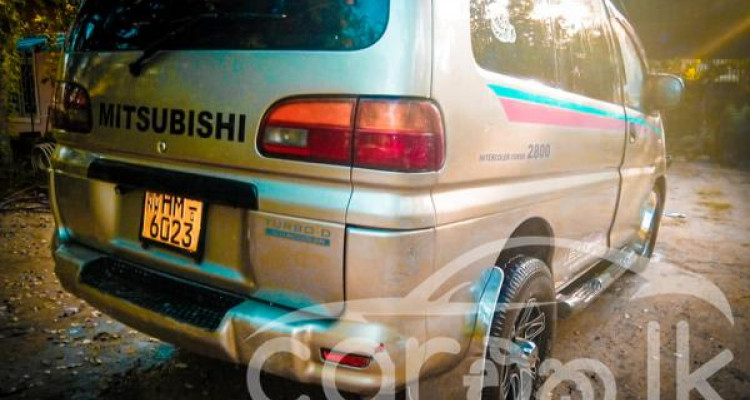 MITSUBISHI L400 1999