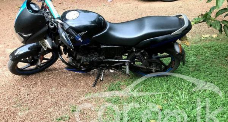 BAJAJ PULSAR 180 2005