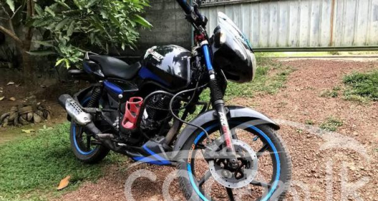BAJAJ PULSAR 180 2005