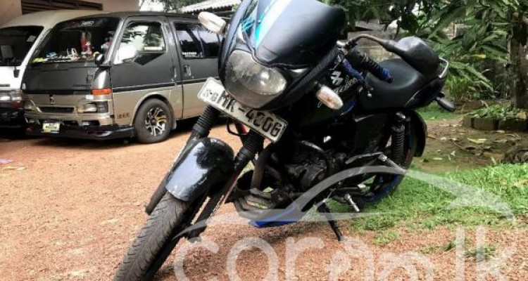 BAJAJ PULSAR 180 2005