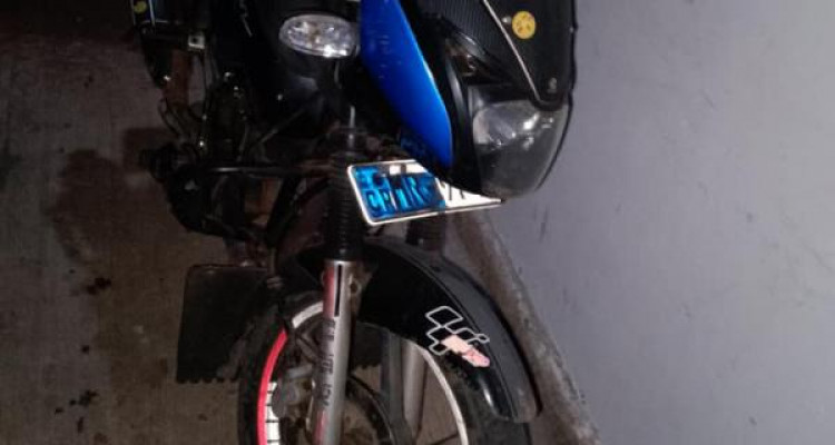 BAJAJ PULSAR 180 2005