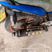 BAJAJ PULSAR 180 2005