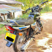 BAJAJ CT100 2010