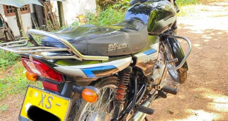 BAJAJ CT100 2010