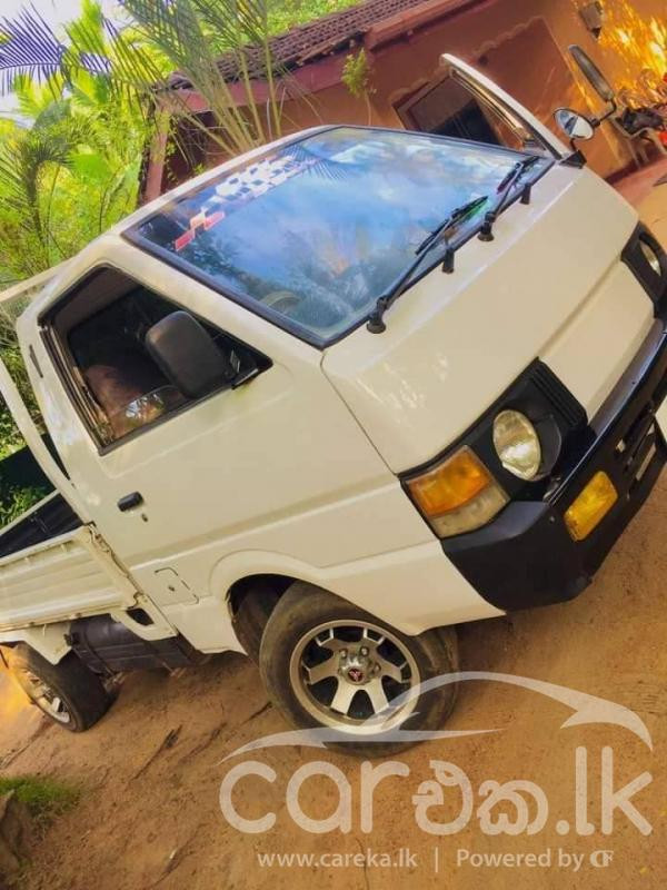 MITSUBISHI DELICA 1984