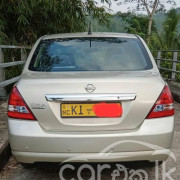 NISSAN TIIDA 2007
