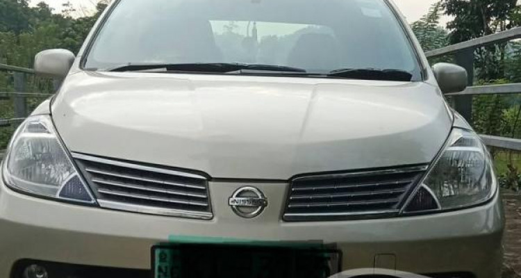 NISSAN TIIDA 2007