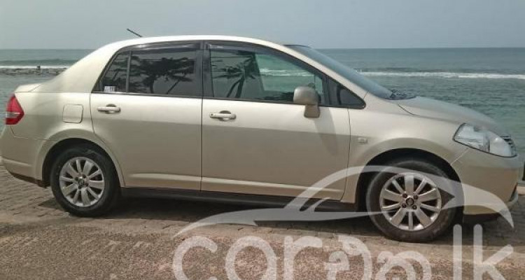 NISSAN TIIDA 2007