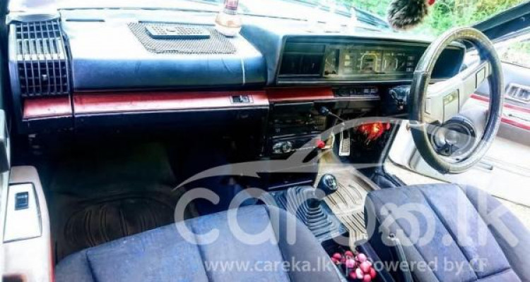 NISSAN BLUEBIRD 1986