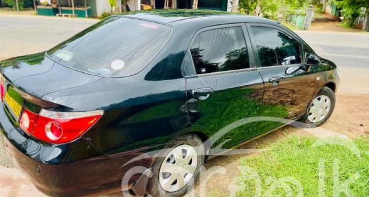 HONDA FIT ARIA 2007
