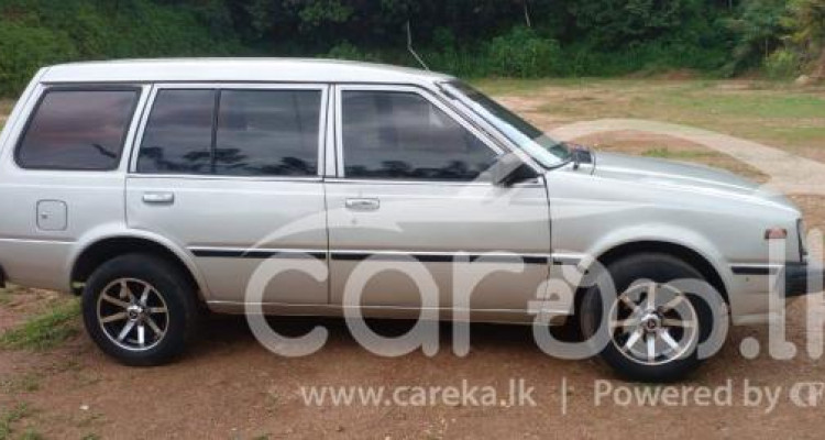 NISSAN WAGON 1989