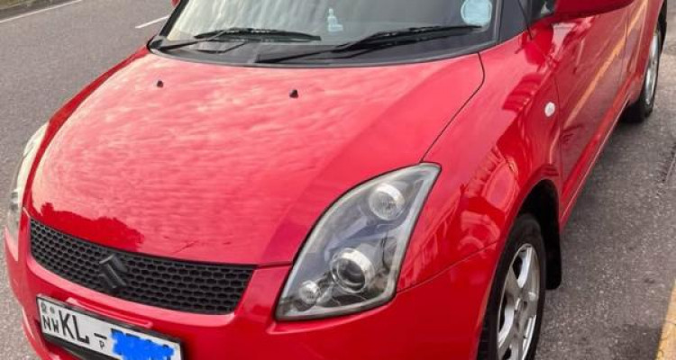 SUZUKI SWIFT 2010